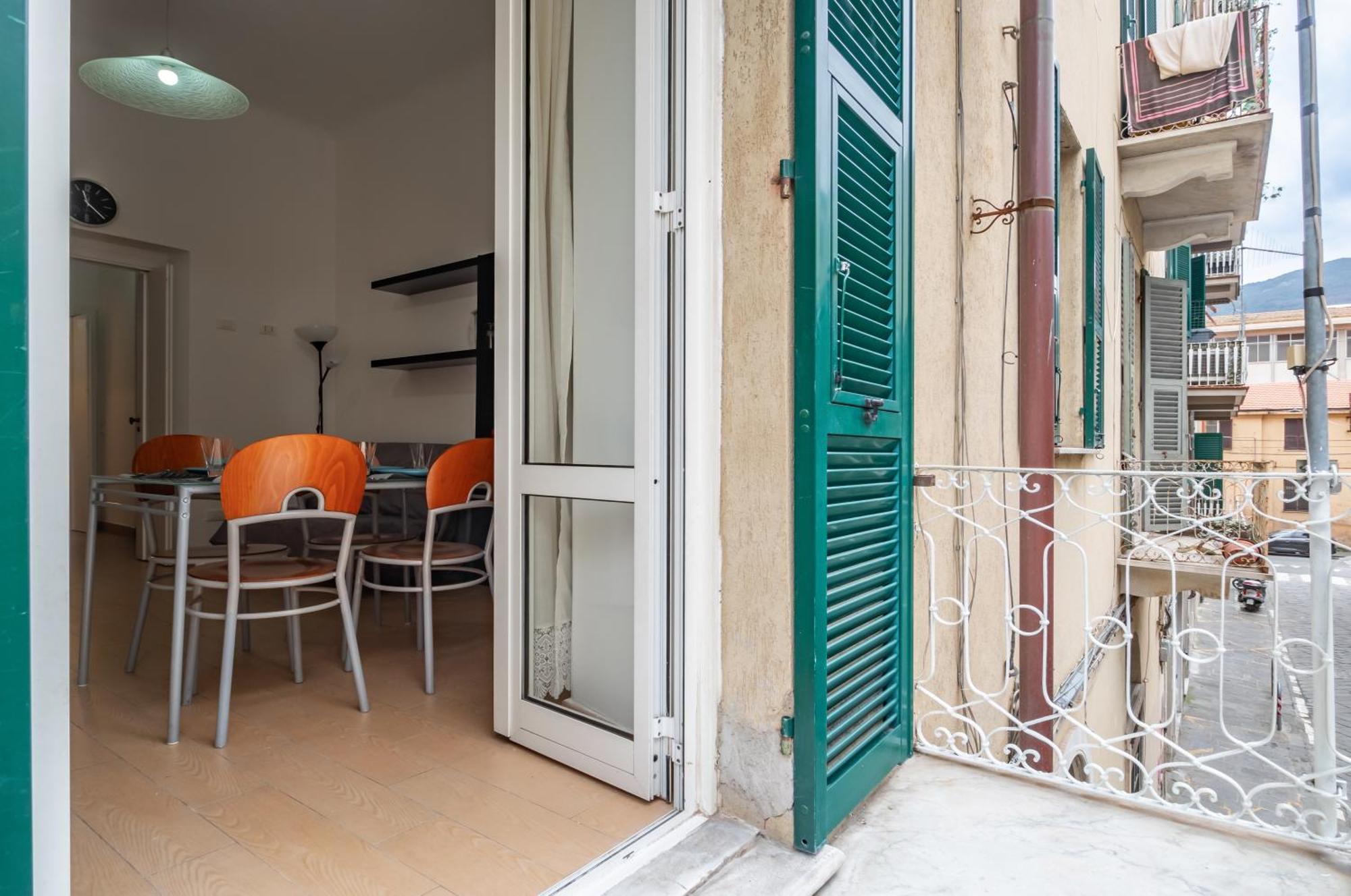Castello San Giorgio & Railway Station Lovely Flat Специя Екстериор снимка